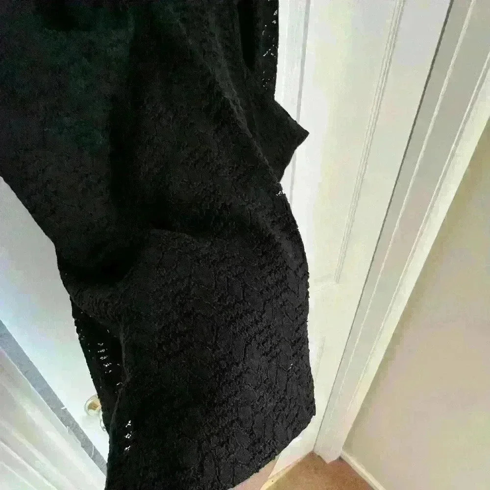 Free people black dress with cutout on the side and in the back. Size is XS/S. - Picture 5 of 12